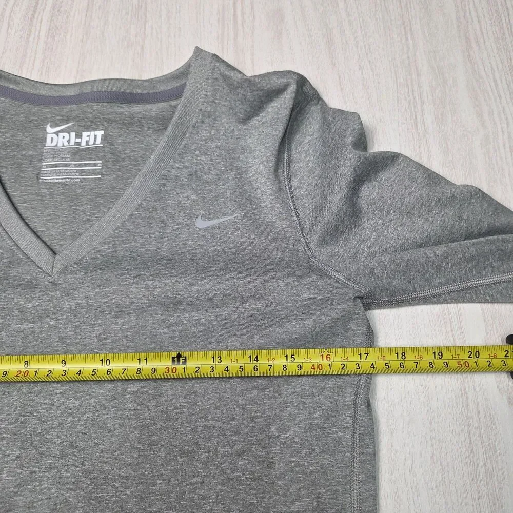 Nike Dri-FIT Womens Lot 2 Long Sleeve V-Neck Athletic T-Shirt Sz M Gray Orange